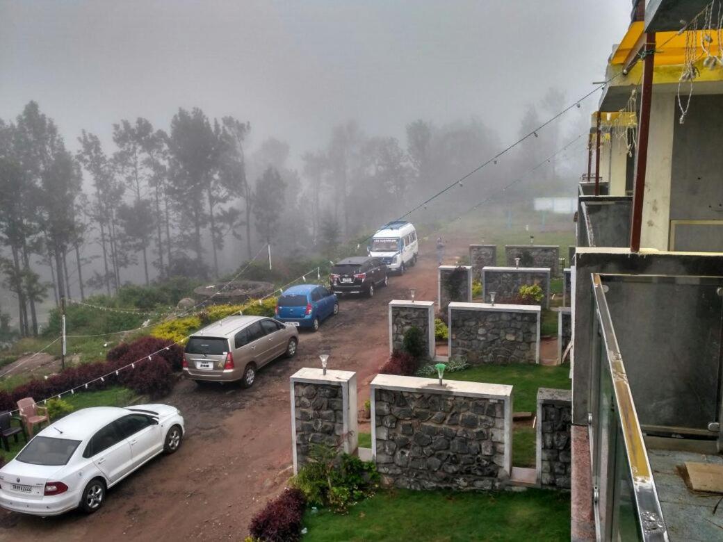 Sushmika Resorts Inn Yercaud Exterior photo